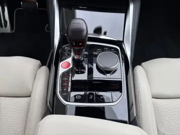 M4 Competition Cabrio mit M xDrive Laser DA Prof