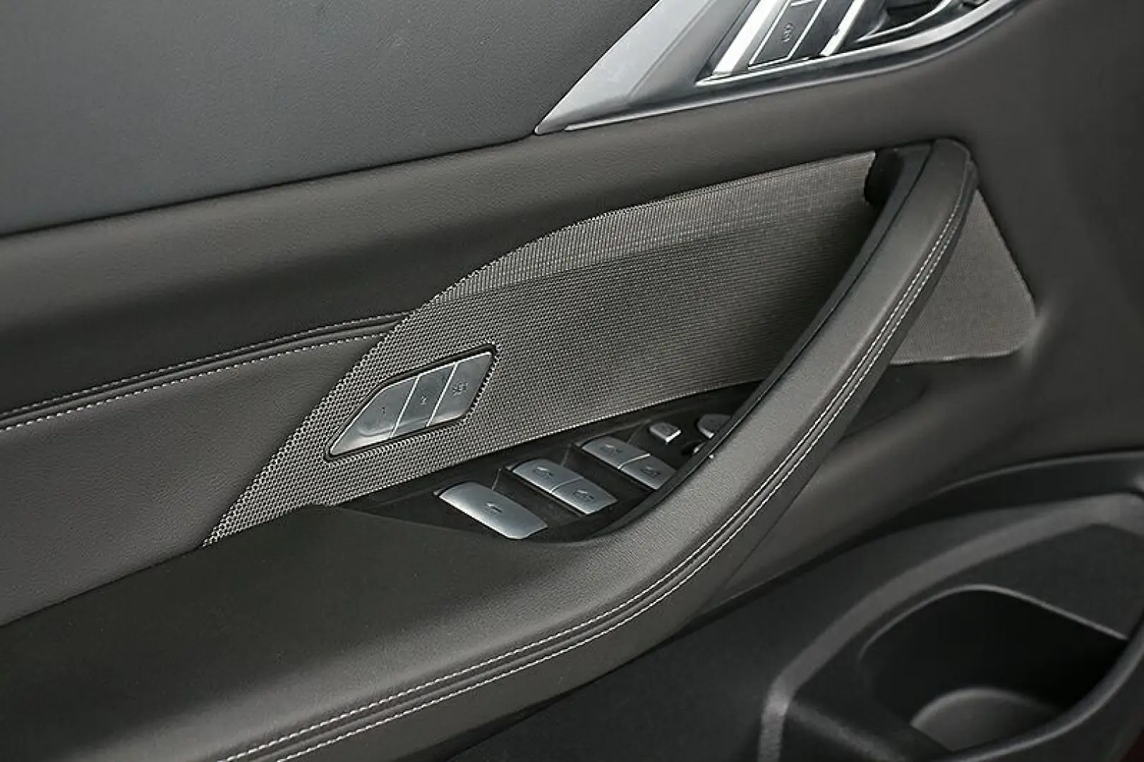 M4 Competition Cab. mit M xDrive Individual !!!
