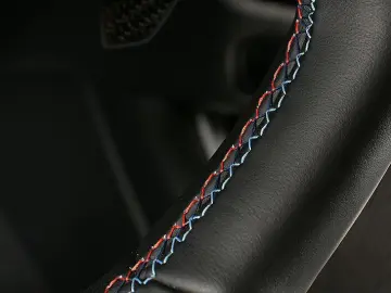 M4 Competition Cab. mit M xDrive Individual !!!
