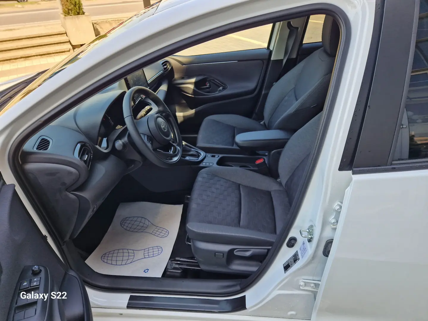 Toyota Yaris 1.5 116 CP HEV Business