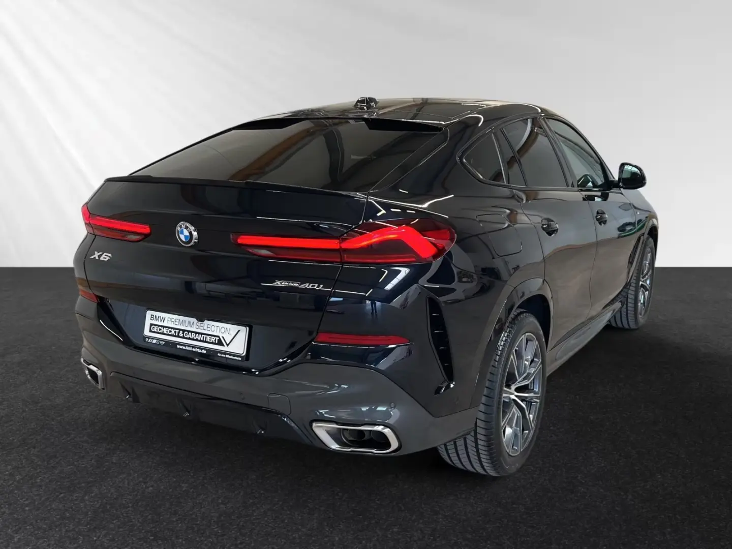BMW X6 xDrive40i M Sport|AHK|Pano|Standhz