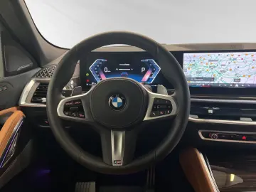 BMW X6 xDrive40i M Sport|AHK|Pano|Standhz