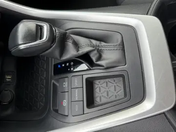 RAV 4 2.0 16V 4x4 Automatik dig. Tacho Cam DAB