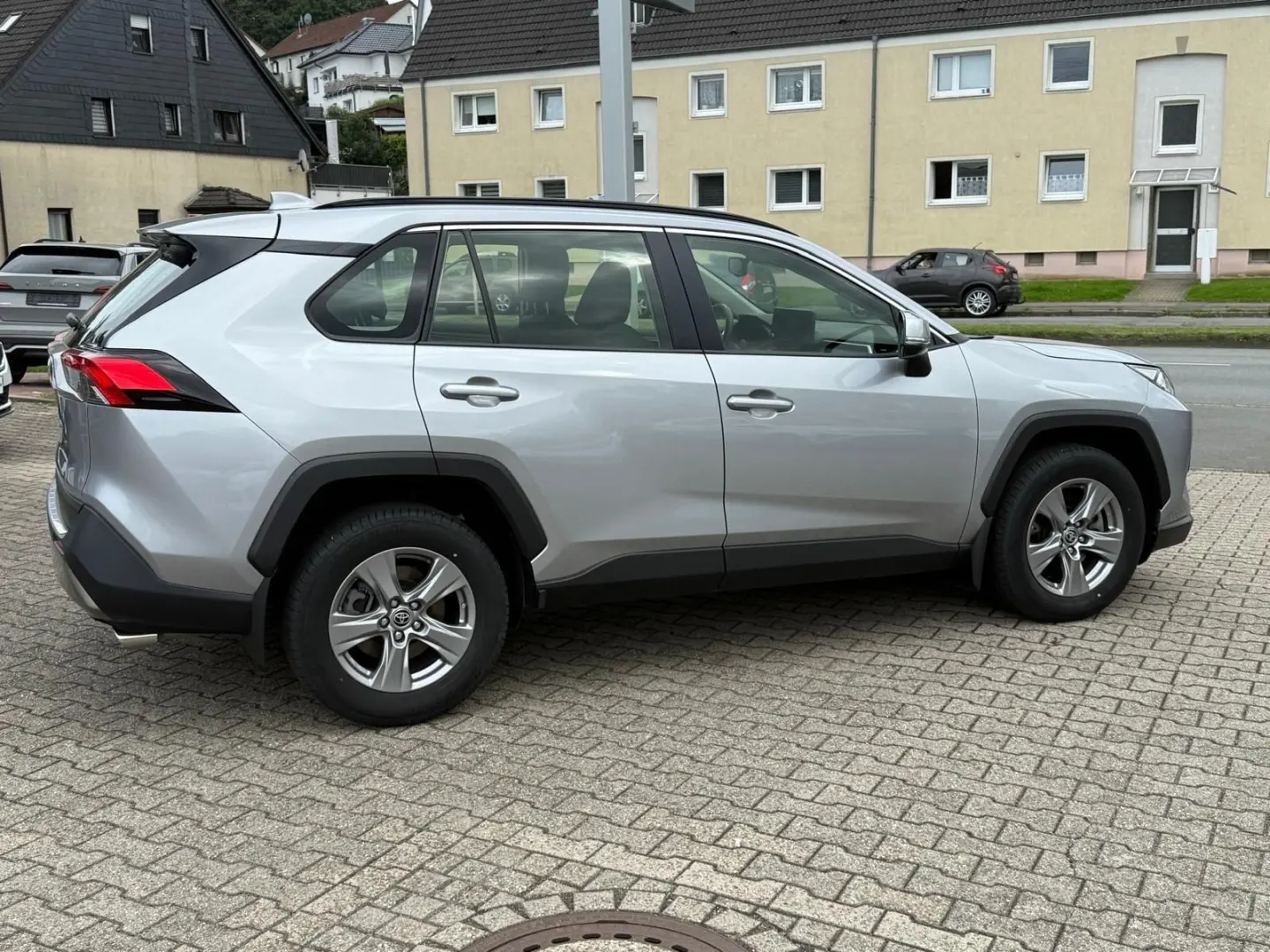 RAV 4 2.0 16V 4x4 Automatik dig. Tacho Cam DAB