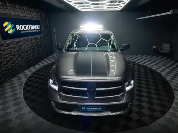 RAM 5.7 V8 HEMI 4x4 OFFROAD Night LONGBED 19%