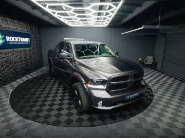 RAM 5.7 V8 HEMI 4x4 OFFROAD Night LONGBED 19%