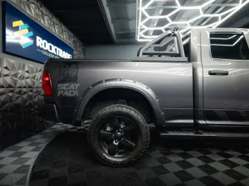 RAM 5.7 V8 HEMI 4x4 OFFROAD Night LONGBED 19%
