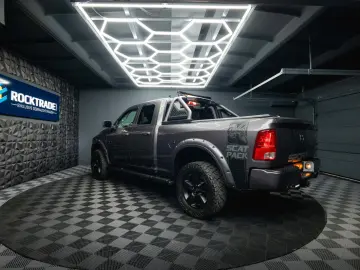 RAM 5.7 V8 HEMI 4x4 OFFROAD Night LONGBED 19%