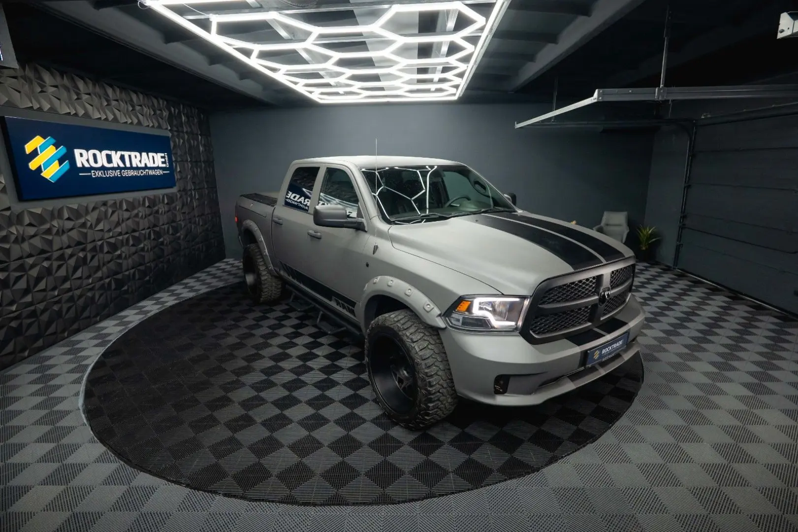 RAM 5.7 V8 HEMI 4x4 PUNISHER OFFROAD RAMBOX 19%