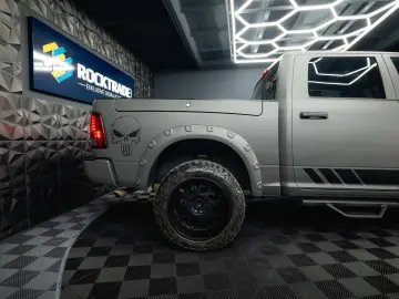 RAM 5.7 V8 HEMI 4x4 PUNISHER OFFROAD RAMBOX 19%