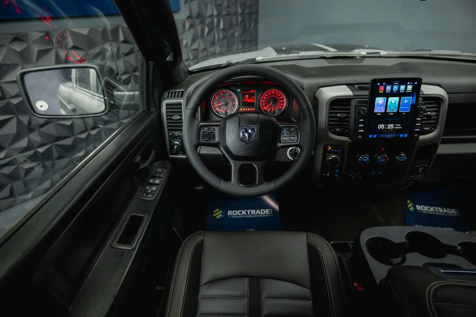 RAM 5.7 V8 HEMI 4x4 PUNISHER OFFROAD RAMBOX 19%