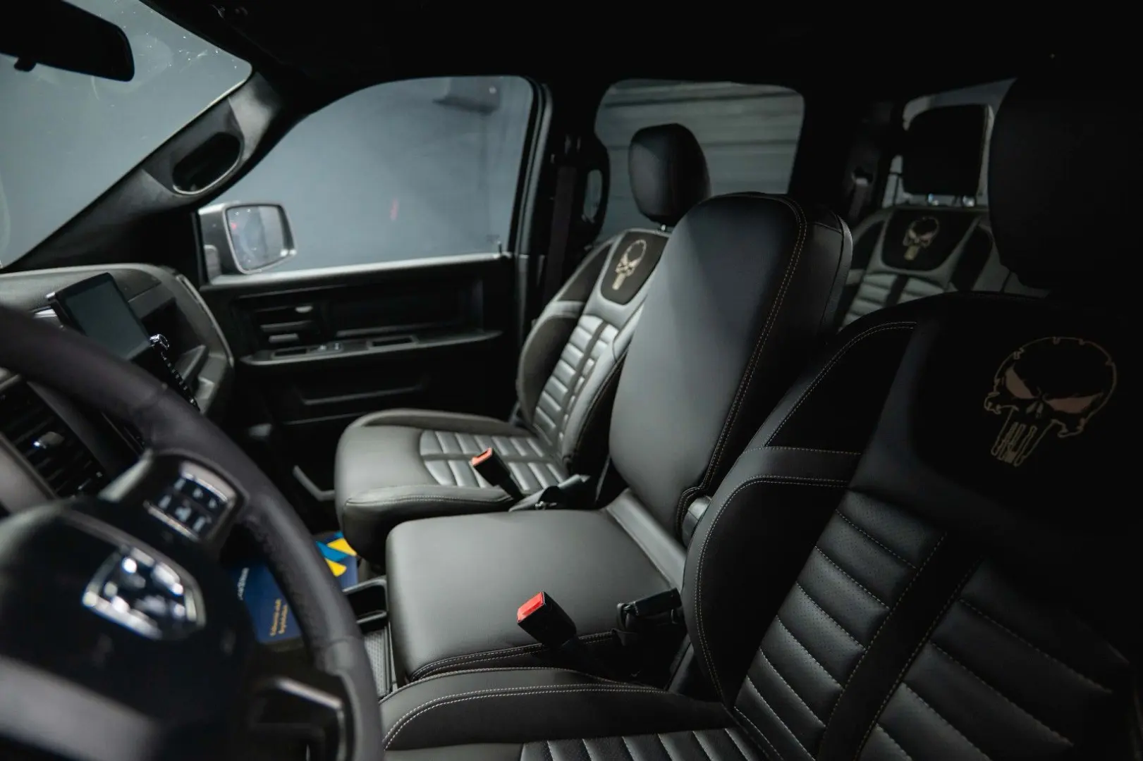 RAM 5.7 V8 HEMI 4x4 PUNISHER OFFROAD RAMBOX 19%