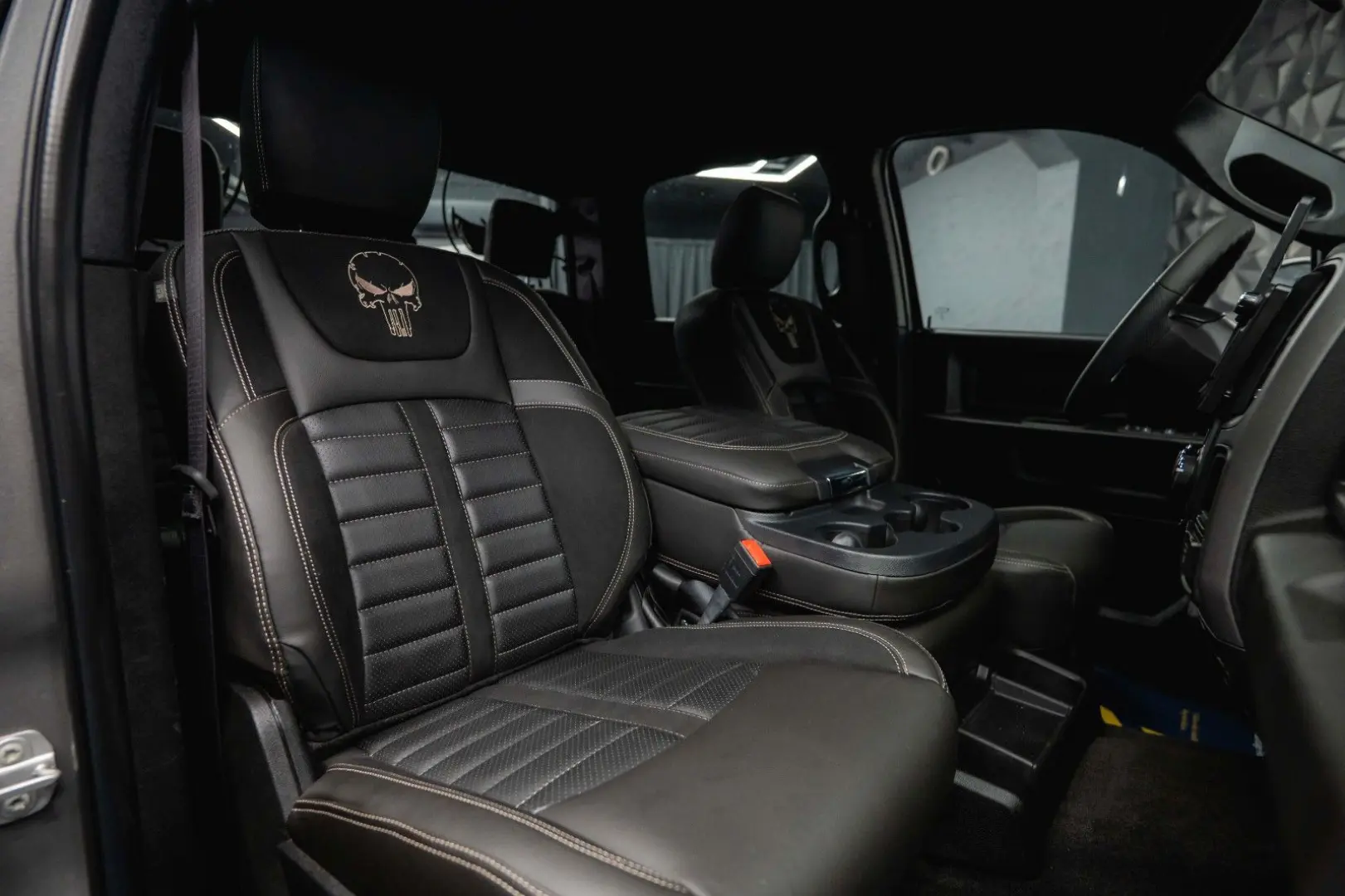 RAM 5.7 V8 HEMI 4x4 PUNISHER OFFROAD RAMBOX 19%