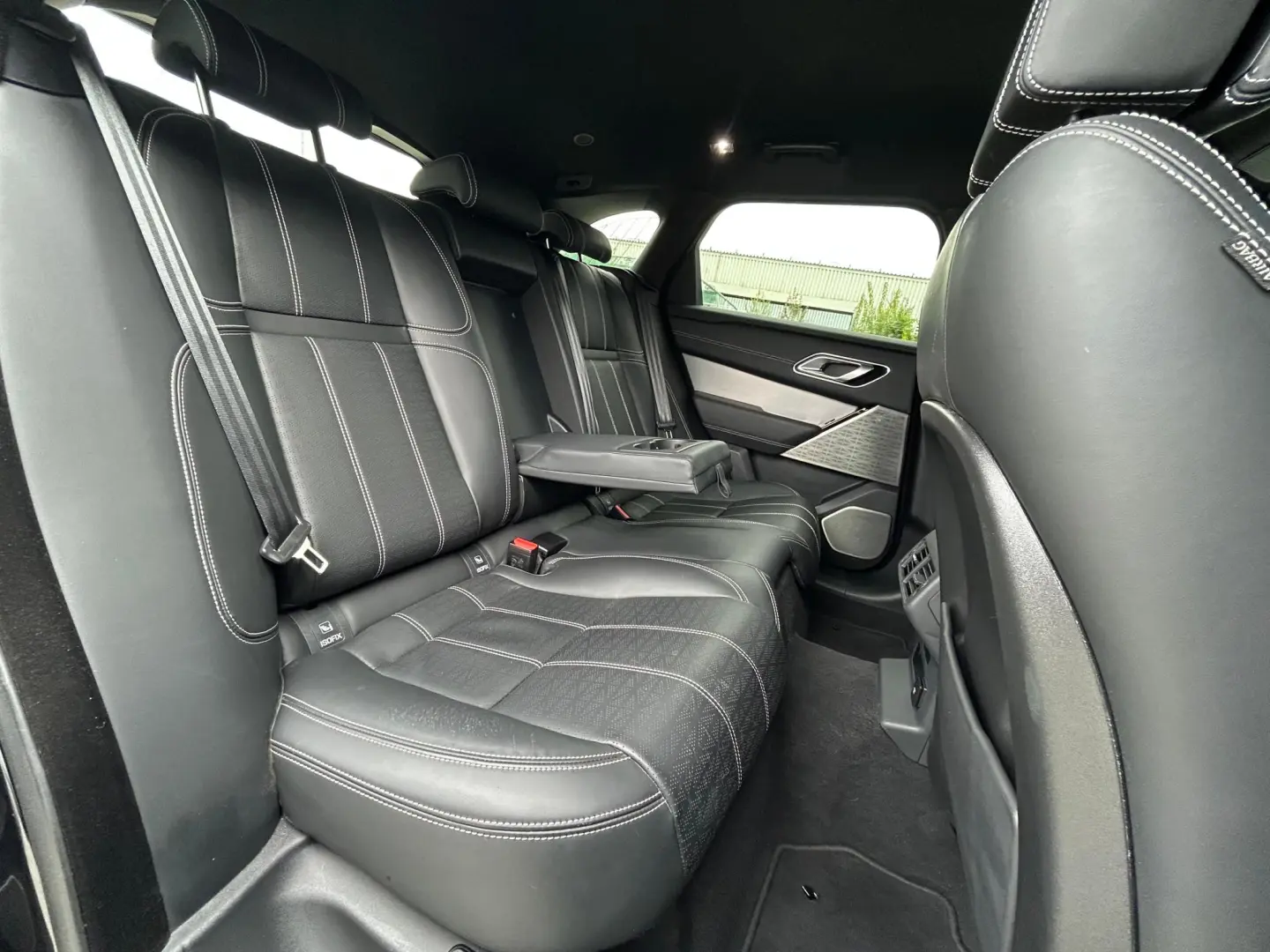 Land Rover Velar R-Dynamic 2.0 P400e PHEV HSE 2022