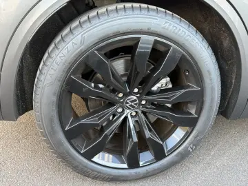 Touareg R 4M eHybrid Leder ACC DAB Pano IQ-Light