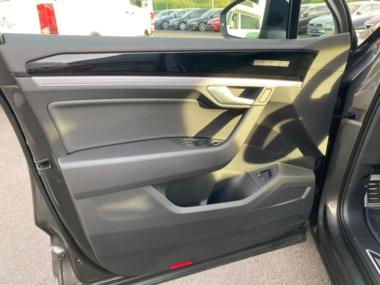 Touareg R 4M eHybrid Leder ACC DAB Pano IQ-Light
