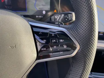 Touareg R 4M eHybrid Leder ACC DAB Pano IQ-Light