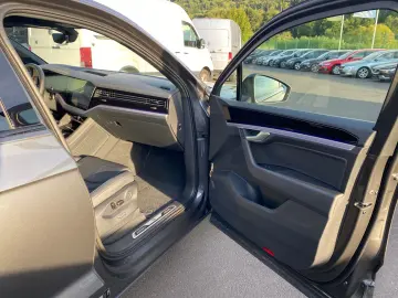Touareg R 4M eHybrid Leder ACC DAB Pano IQ-Light