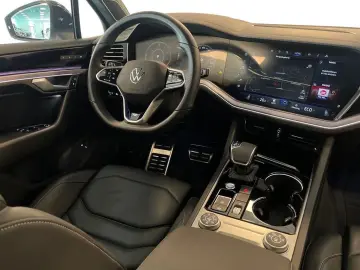 Touareg R 4Motion eHybrid 462hp PANORAMA 21