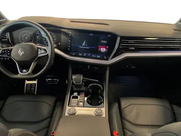 Touareg R 4Motion eHybrid 462hp PANORAMA 21