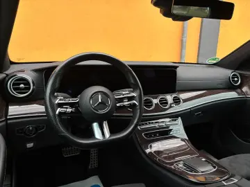 E 450 AMG-Line 4Matic *2.H+Wide+360°+S-Dach+LED*
