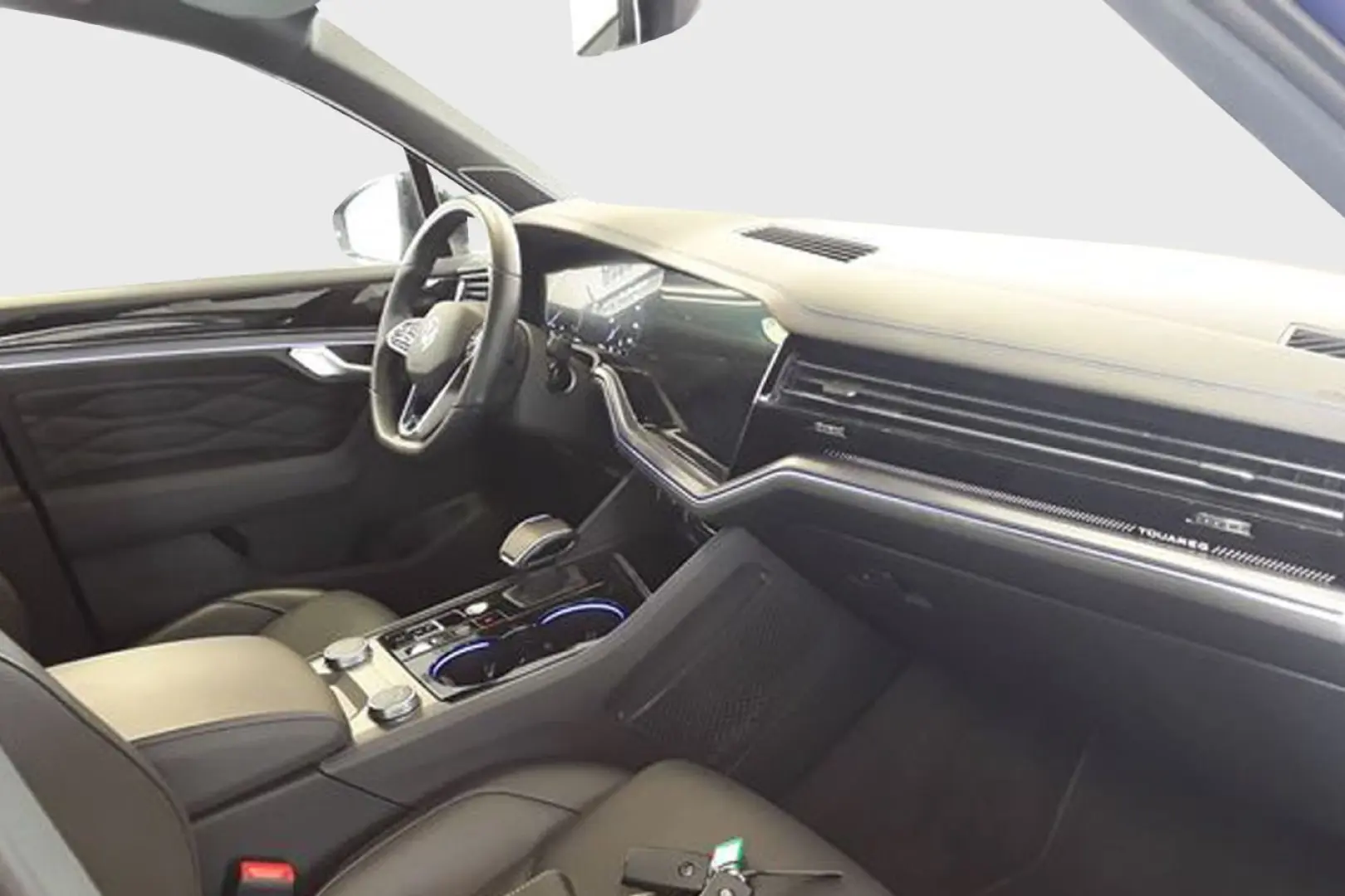 Touareg R 3.0 V6 TSIe*4Motion*AHK*APP*ACC*MATRIX