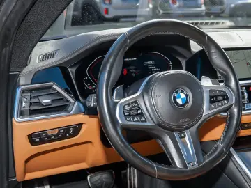 M440i xDrive Coupé HUD ACC RFK NAVI LED Laser