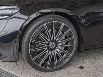 Mercedes-Benz E 220 d 4M AMG-Sport/Pano/Burm4D