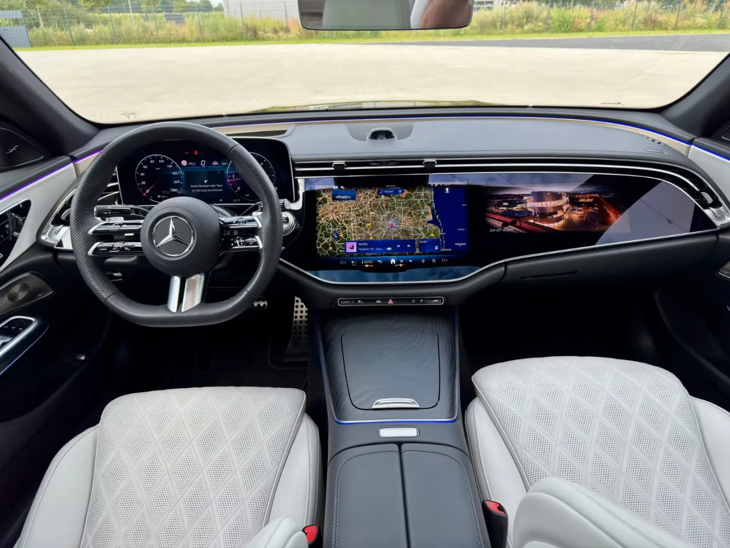 Mercedes-Benz E 220 E220d 4M AMG Line Premium