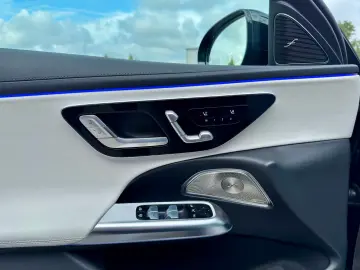 Mercedes-Benz E 220 E220d 4M AMG Line Premium