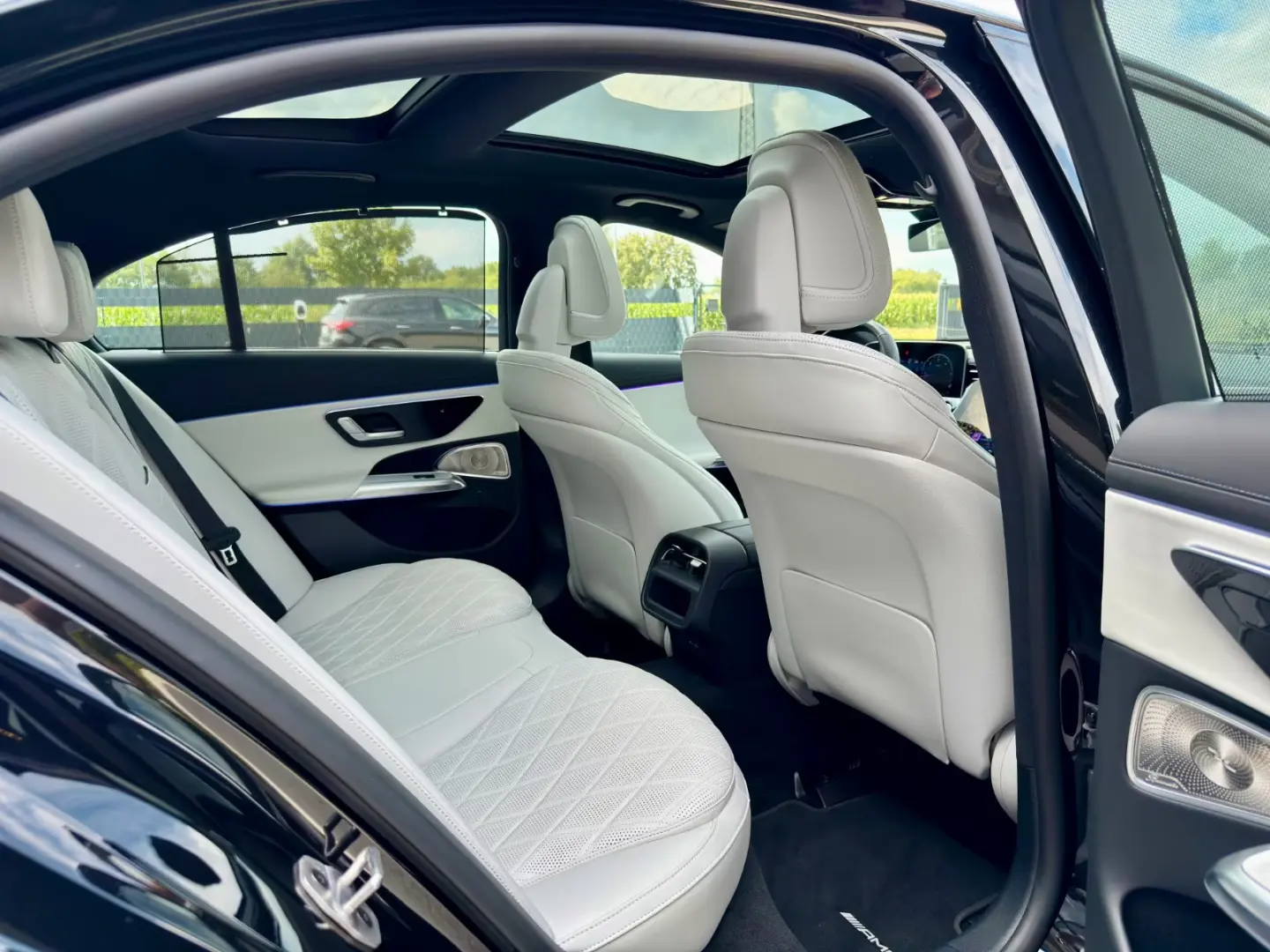Mercedes-Benz E 220 E220d 4M AMG Line Premium