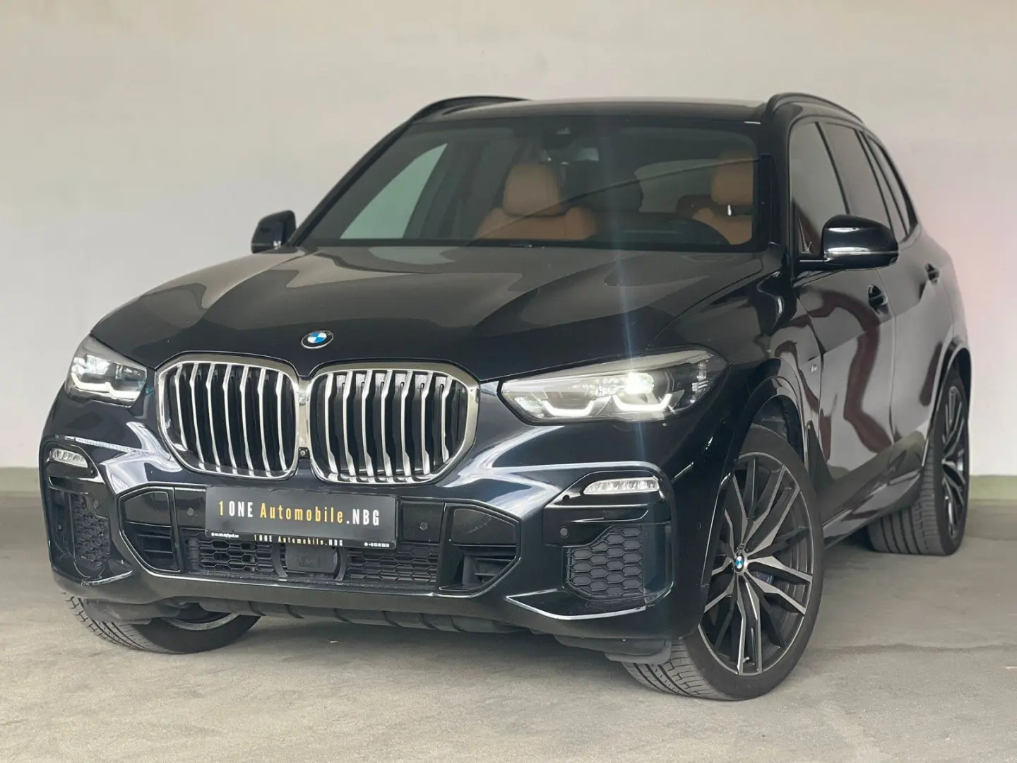 X5 xDrive 30 d M Sport//KAM 360