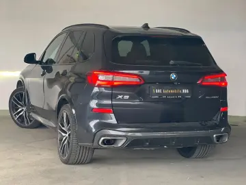 X5 xDrive 30 d M Sport//KAM 360