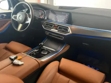 X5 xDrive 30 d M Sport//KAM 360