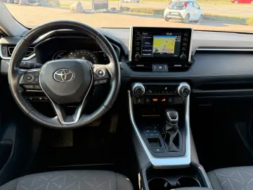 RAV4 Hybrid Team D **TECHNIKPAKET**