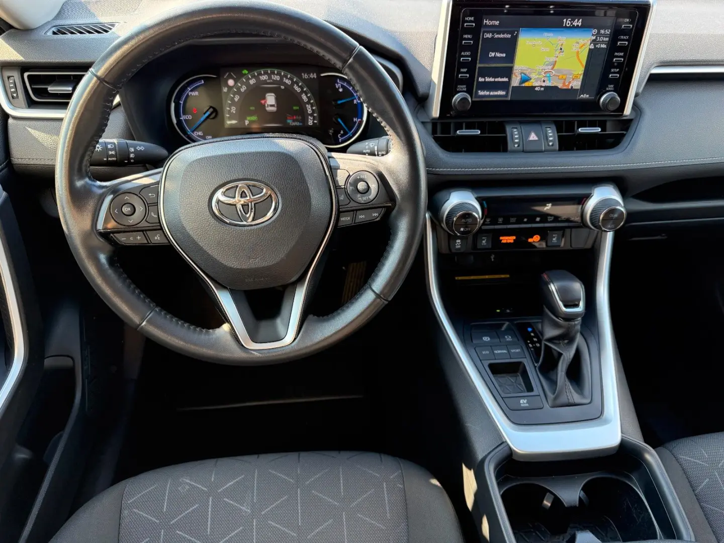RAV4 Hybrid Team D **TECHNIKPAKET**