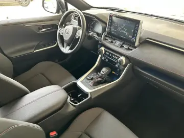 RAV4 Plug-in Hy. 4x4 Technikp. AHK