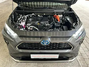 RAV4 Plug-in Hy. 4x4 Technikp. AHK