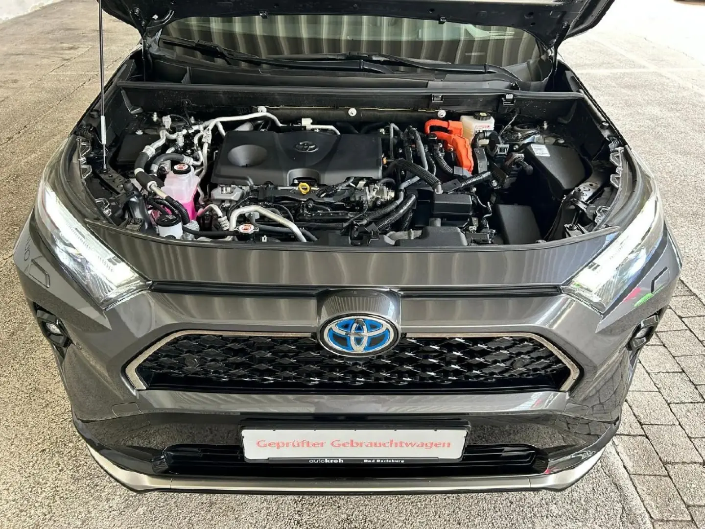 RAV4 Plug-in Hy. 4x4 Technikp. AHK