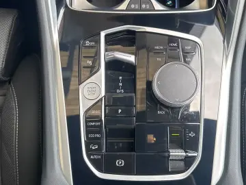 BMW X6 xDrive30dA Navi HUD ACC 360°