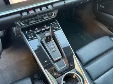 911 / 992 Carrera S MATRIX/360°/TEMPO/BOSE/MwSt.