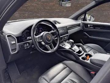 Cayenne 3.0 E-Hybrid PANOD LED NAVI LEDER