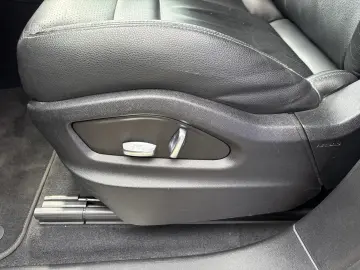 Cayenne 3.0 E-Hybrid PANOD LED NAVI LEDER