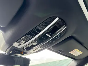 Cayenne 3.0 E-Hybrid PANOD LED NAVI LEDER