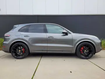 Cayenne S HYBRID*FULL!*SPORTDESIGNPAKKET*ACC*BOS