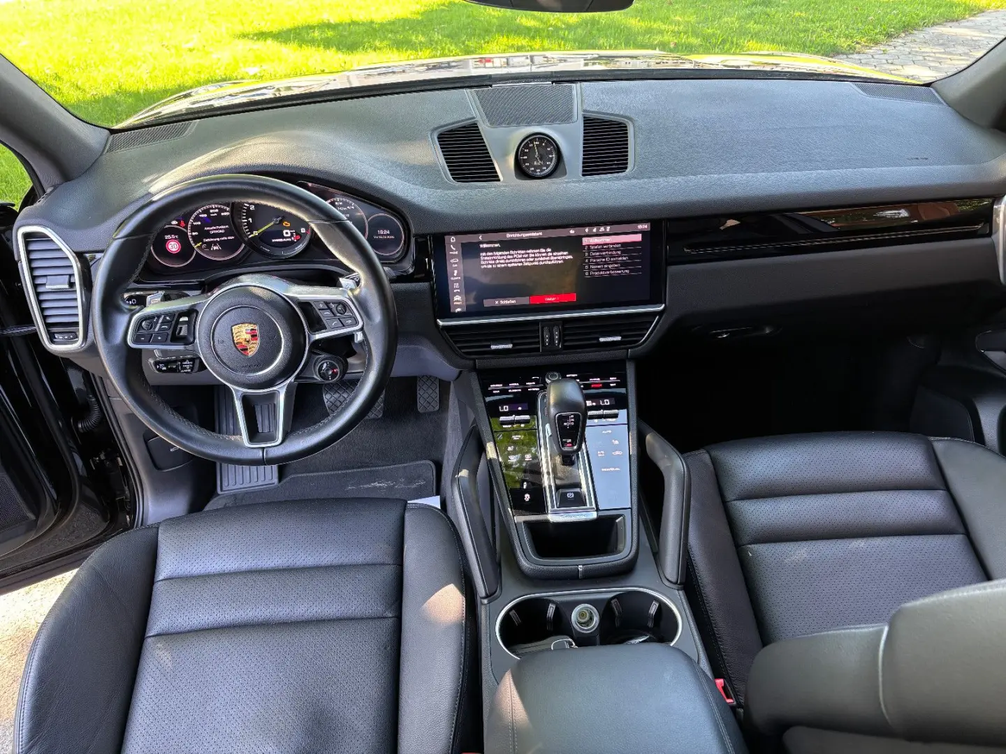 Cayenne E-Hybrid LUFT PANO AHK SURROUND VIEW