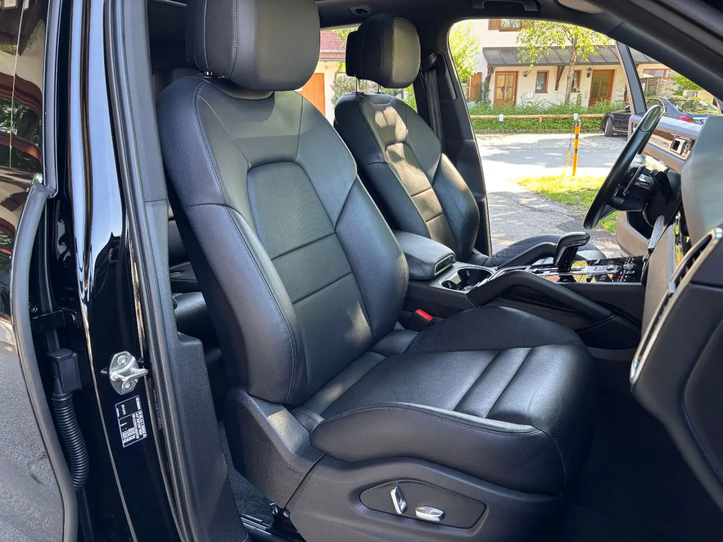 Cayenne E-Hybrid LUFT PANO AHK SURROUND VIEW