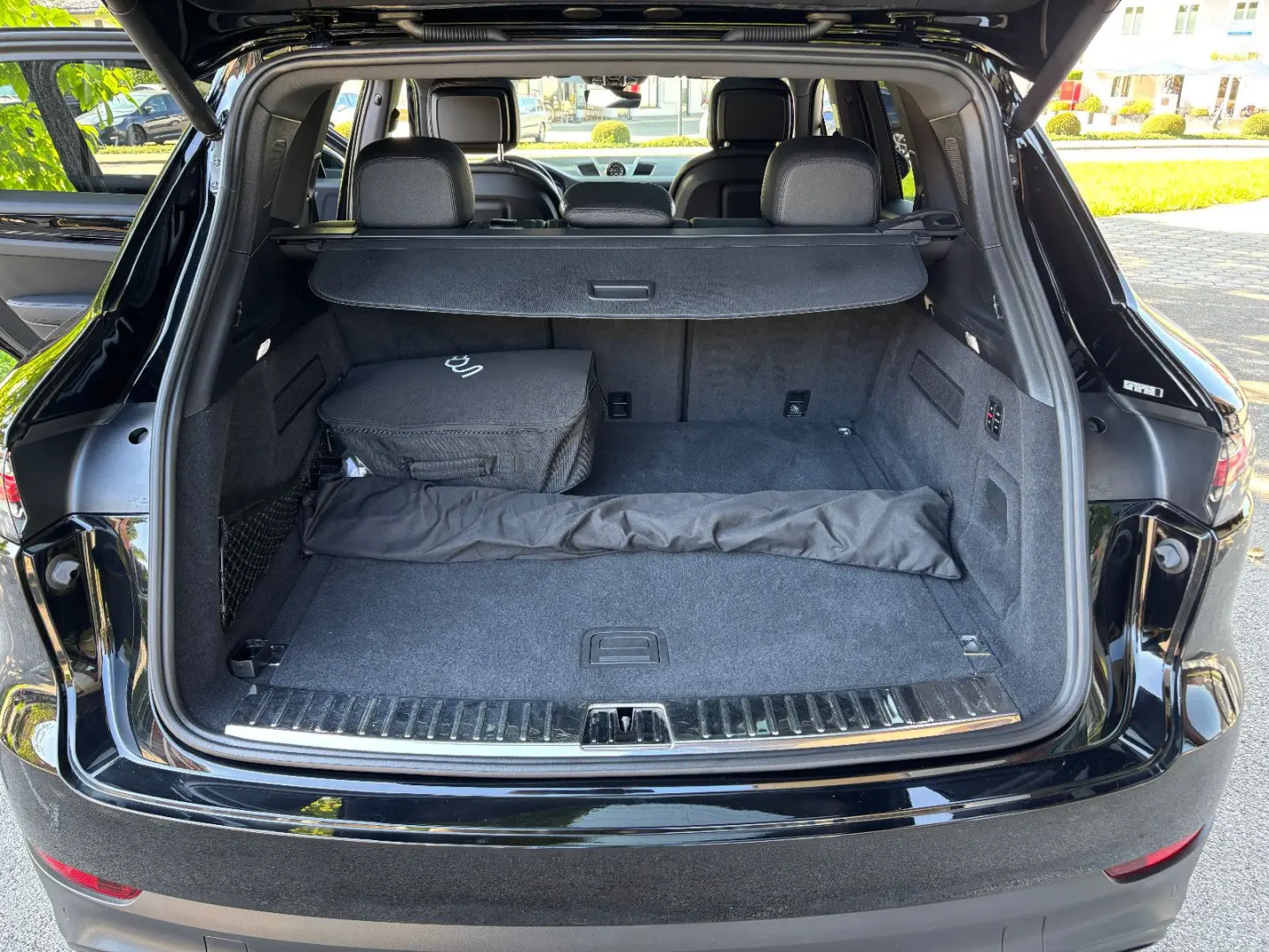 Cayenne E-Hybrid LUFT PANO AHK SURROUND VIEW