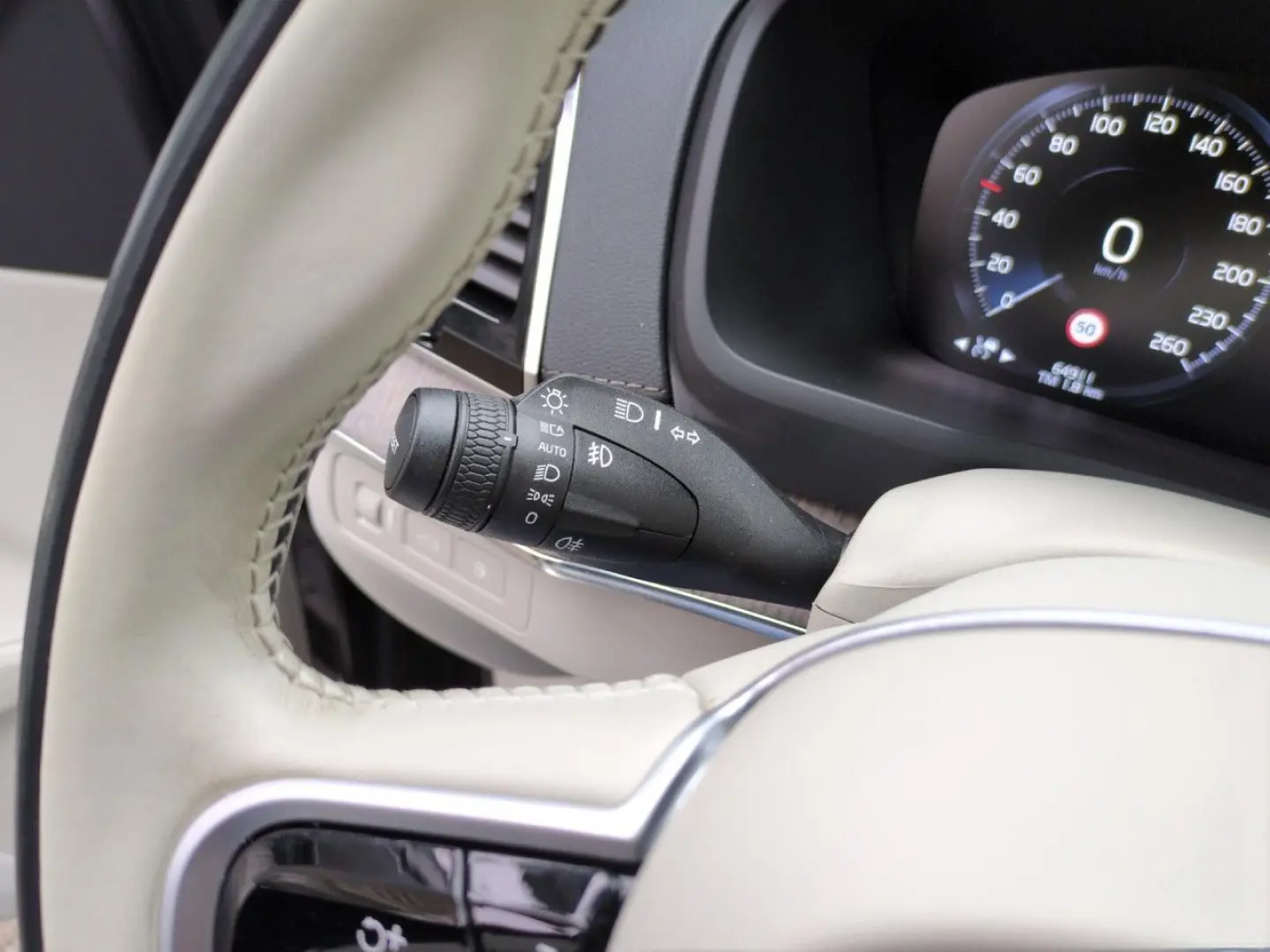 XC90 T8 Inscription Recharge Plug-In Hybrid AWD