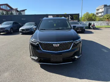 CADILLAC XT 6